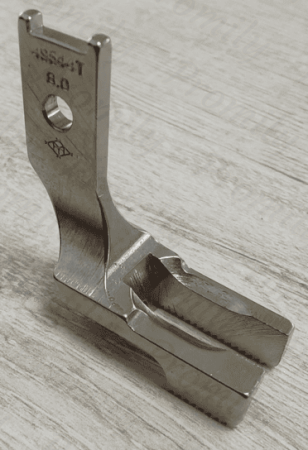 Лапка прижимная внешняя Pfaff 145 (7.9 mm) 2/158 от магазина Promily в Краснодаре