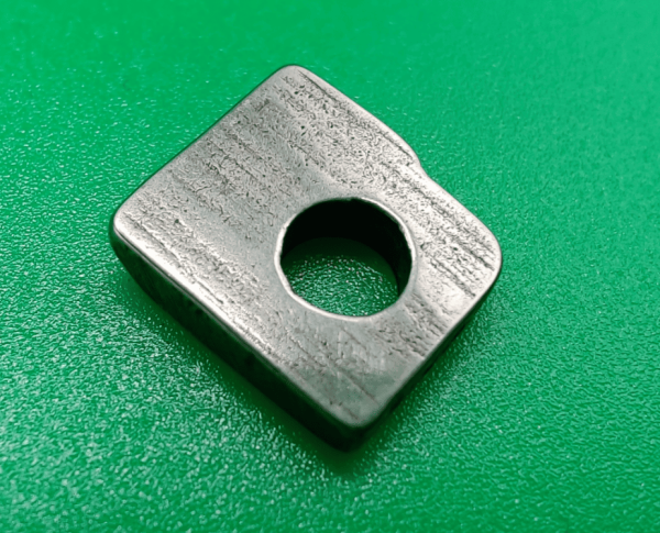 Прижимная пластина 2610-4-4 от магазина Promily в Краснодаре