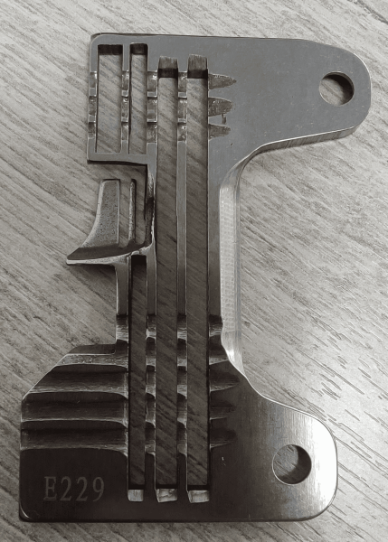 Игольная пластина E229 (20715002) от магазина Promily в Краснодаре